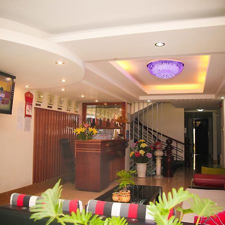 Vivyanne Hotel Da Nang Buitenkant foto