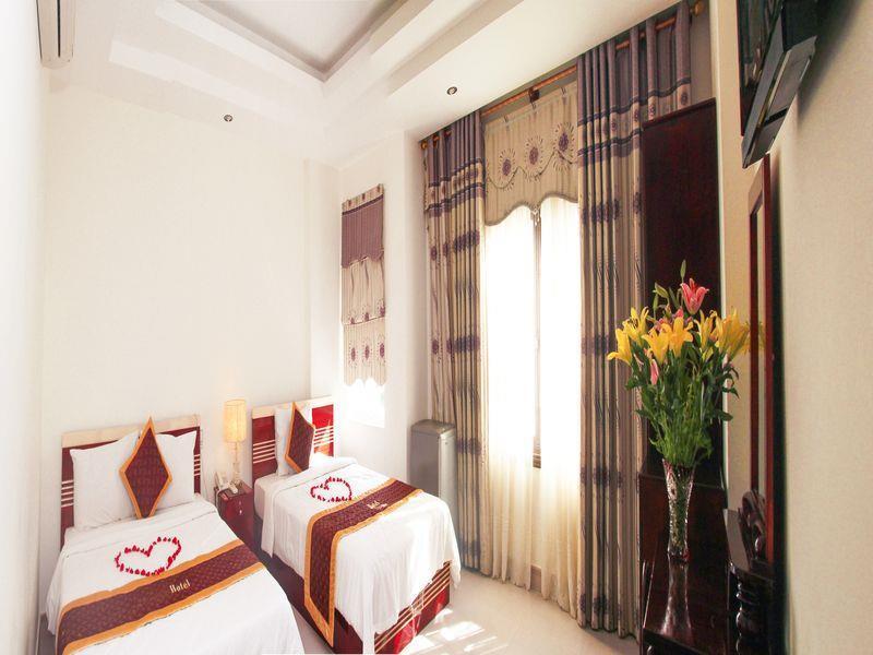 Vivyanne Hotel Da Nang Buitenkant foto