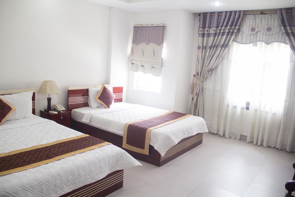 Vivyanne Hotel Da Nang Buitenkant foto