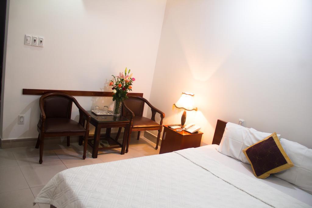Vivyanne Hotel Da Nang Buitenkant foto