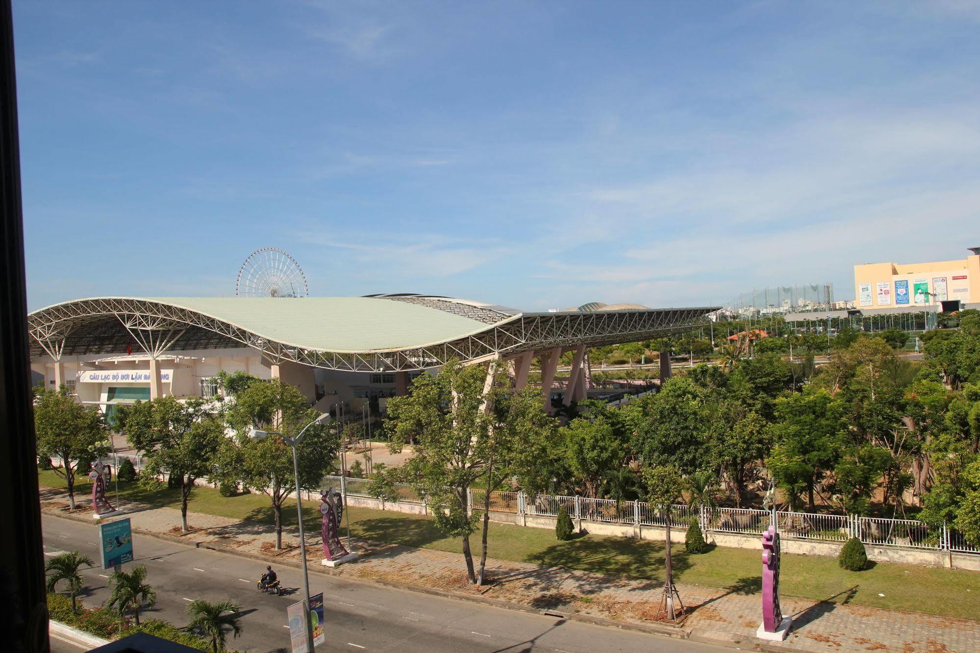 Vivyanne Hotel Da Nang Buitenkant foto
