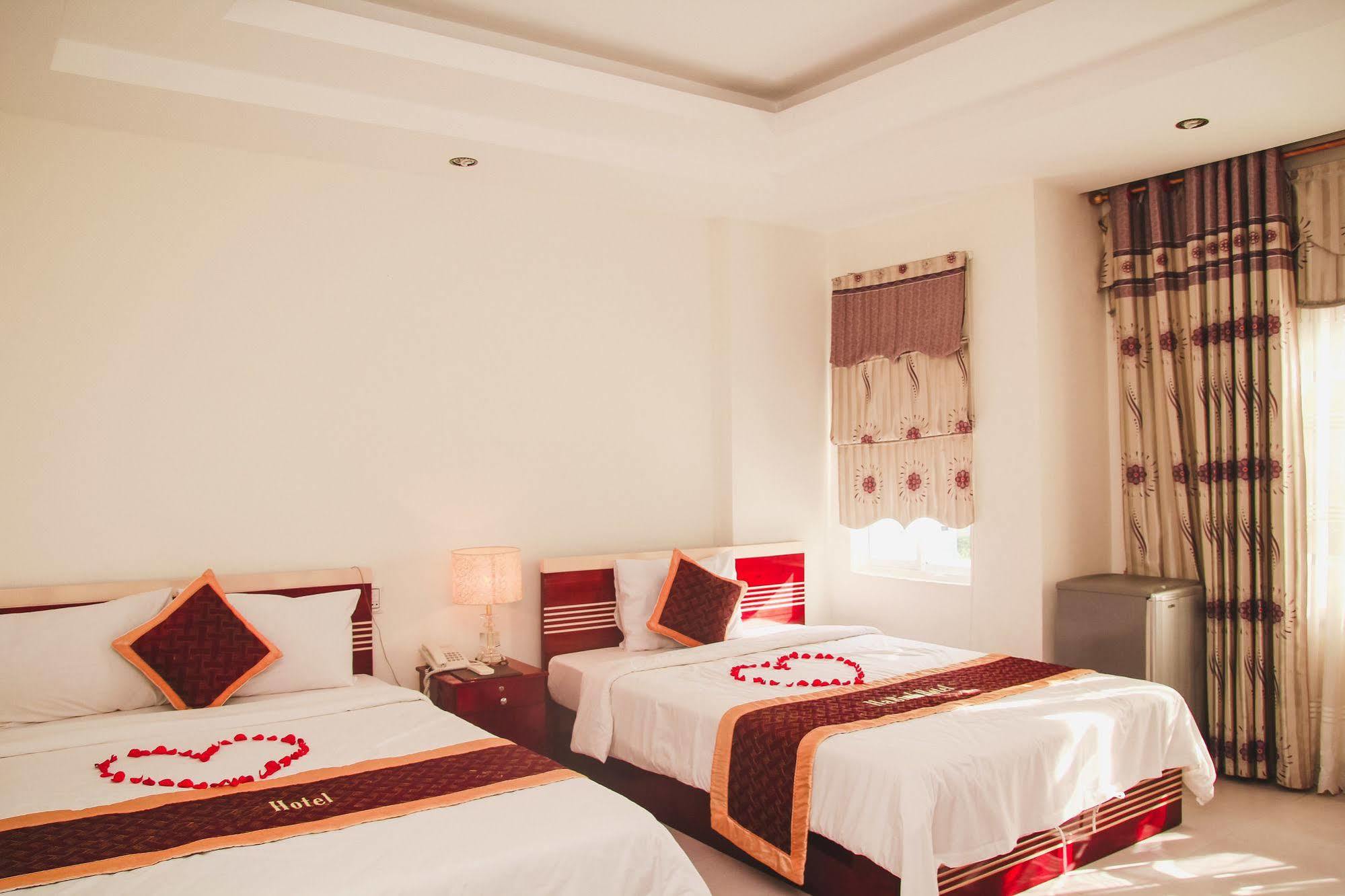 Vivyanne Hotel Da Nang Buitenkant foto