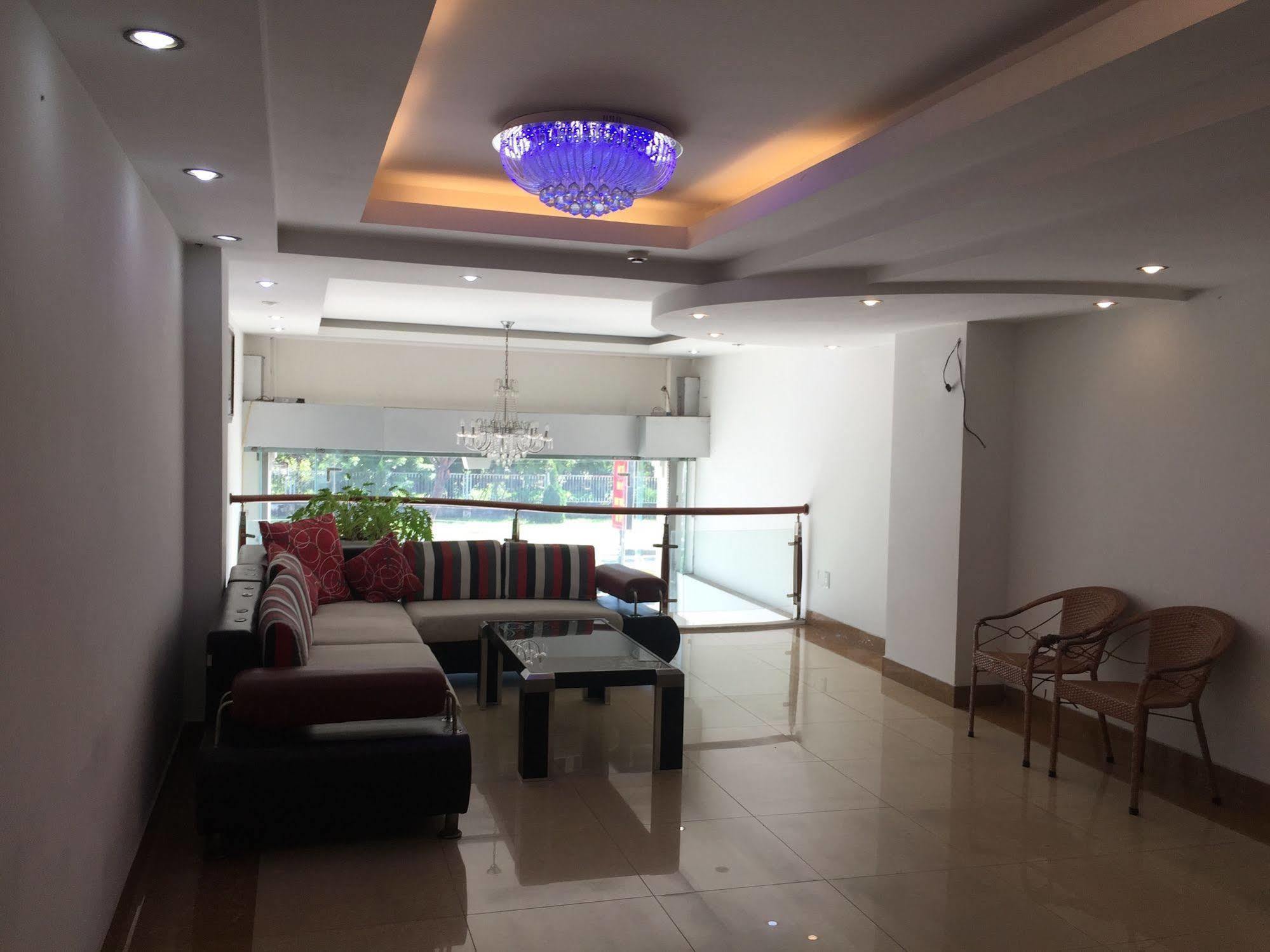 Vivyanne Hotel Da Nang Buitenkant foto